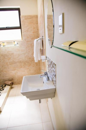  lelethu Guest House  Хараре